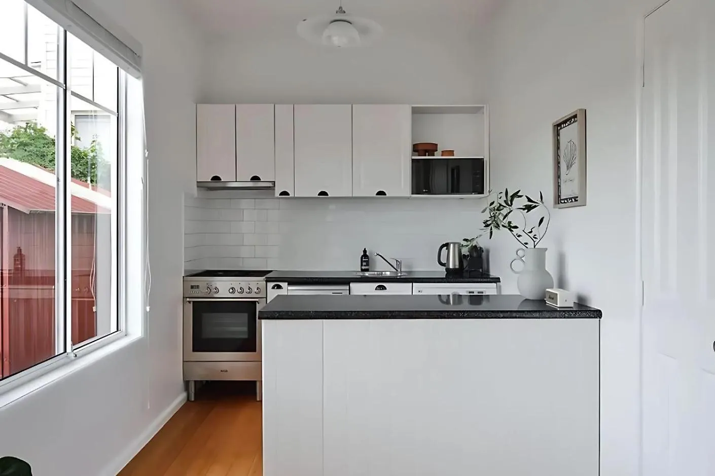 Cosy Central Apartment With Large Sunny Deck هوبارت